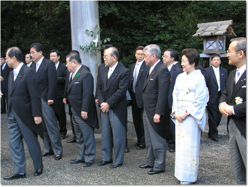 写真:福田総理とお伊勢参り